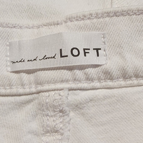 LOFT 90's High-waisted White Stretch Distressed Straight Crop Jeans Sz. 12 - Picture 7 of 8